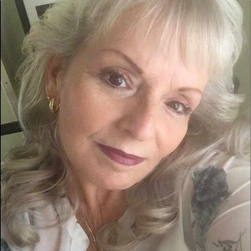 Meet your Posher, Karen